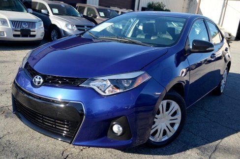 Used 2016 Toyota Corolla S Premium image 2