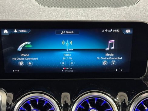 Used 2020 Mercedes-Benz GLB 250 4MATIC image 18