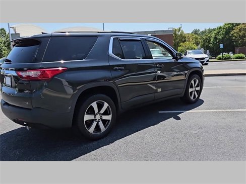 Used 2020 Chevrolet Traverse LT w/ LT Premium Package image 45