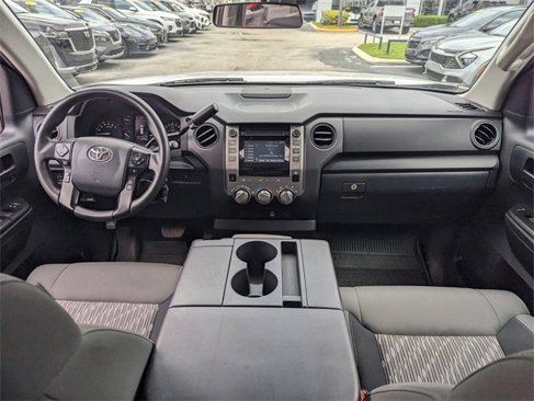 Used 2018 Toyota Tundra SR image 9