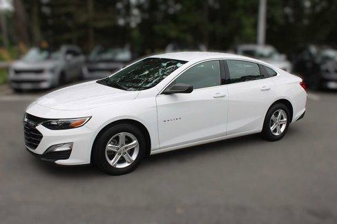 Used 2023 Chevrolet Malibu LS image 4