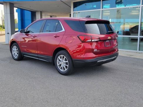 Used 2023 Chevrolet Equinox LT image 4