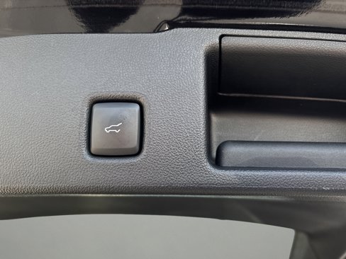 Used 2022 Ford Escape SE w/ Convenience Package image 12