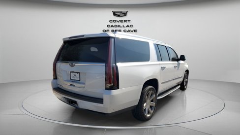 Used 2016 Cadillac Escalade ESV Luxury image 6