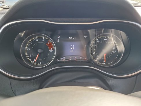 Used 2022 Jeep Cherokee Latitude Lux image 31