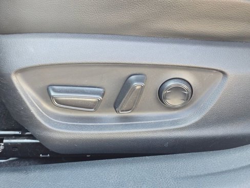 Used 2021 Toyota Camry SE image 34