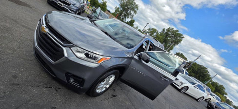 Used 2019 Chevrolet Traverse LS image 17