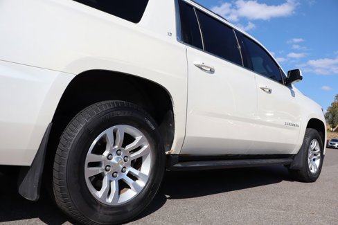Used 2015 Chevrolet Suburban LT image 37
