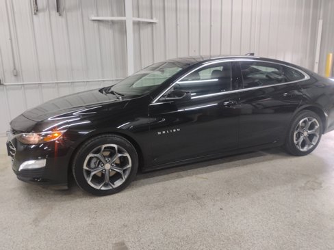 Used 2024 Chevrolet Malibu LT image 2