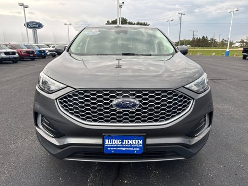 Used 2023 Ford Edge SEL image 8