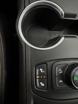 Used 2021 GMC Terrain SLE w/ Driver Convenience Package image 7