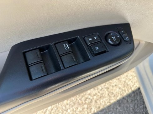 Used 2013 Honda Civic LX image 32