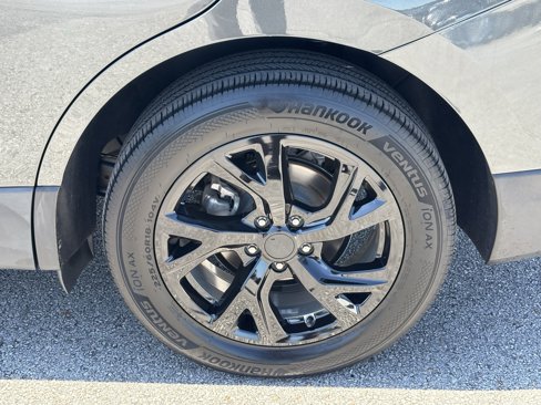Used 2019 Chevrolet Equinox LT image 12