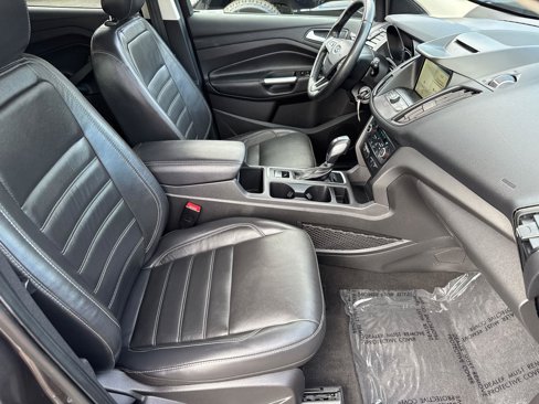 Used 2018 Ford Escape SEL image 17