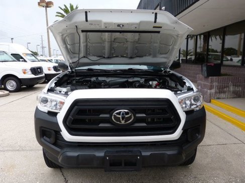 Used 2022 Toyota Tacoma SR image 8
