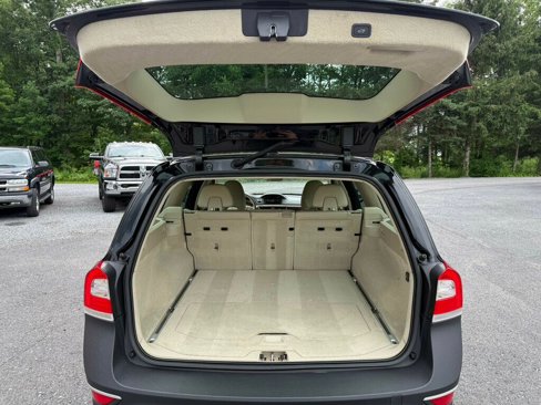 Used 2016 Volvo XC70 T5 Premier w/ Proximity Package image 40