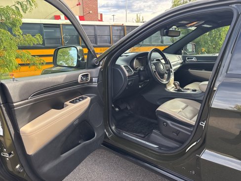 Used 2017 Jeep Grand Cherokee Limited 75th Anniversary image 2