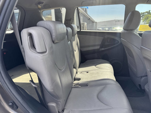 Used 2011 Toyota RAV4 Limited image 33