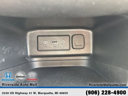 Used 2020 Chevrolet Equinox LT image 18