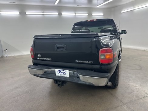 Used 2000 Chevrolet Silverado 1500 LS w/ Off-Road Chassis Pkg image 11