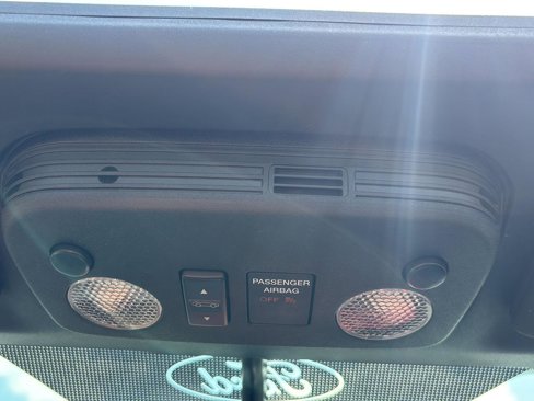 Used 2018 Ford Mustang Premium image 33