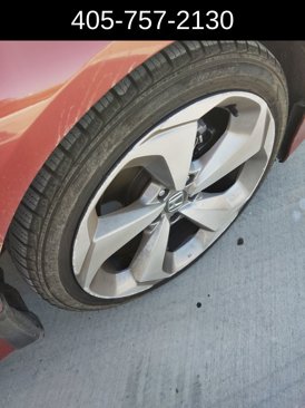 Used 2019 Honda Accord Touring image 9
