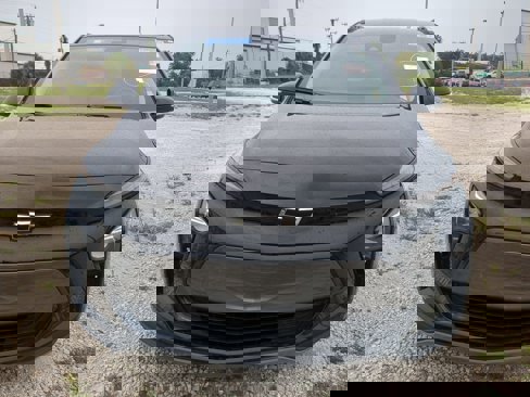 Used 2022 Chevrolet Bolt EUV LT w/ Comfort Package image 9