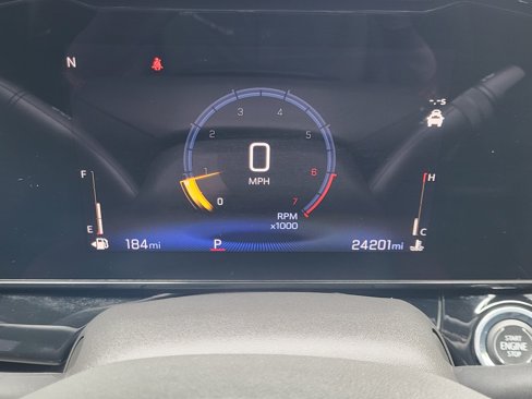 Certified 2024 Chevrolet Trax RS w/ Sunroof Package image 12