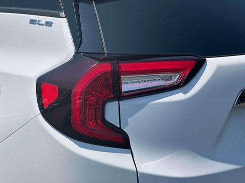 Certified 2022 GMC Terrain SLE w/ Driver Convenience Package image 23