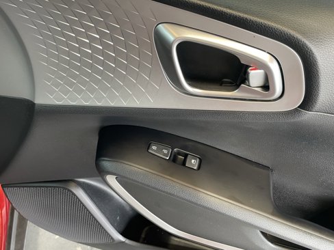 Used 2023 Kia Soul S image 14