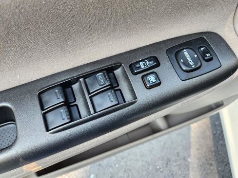 Used 2005 Toyota Camry LE image 27
