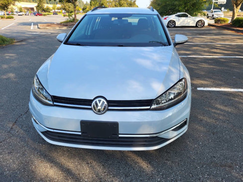 Used 2019 Volkswagen Golf S image 5
