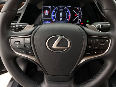 Used 2022 Lexus ES 350 w/ Premium Package image 18