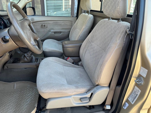 Used 2002 Toyota Tacoma 4x4 Regular Cab image 16
