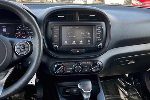 Used 2021 Kia Soul S image 6