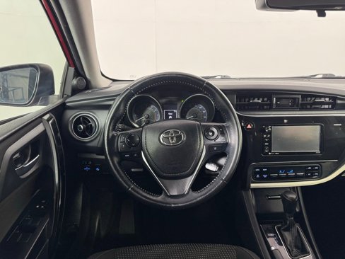 Used 2017 Toyota Corolla iM image 14