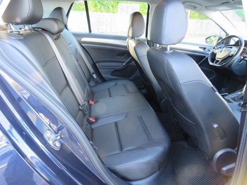 Used 2017 Volkswagen Golf SEL image 27