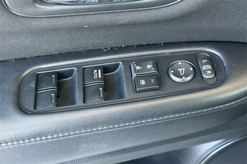 Used 2016 Honda HR-V LX image 16