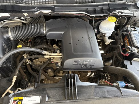 Used 2022 RAM 1500 Classic SLT image 7