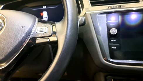 Used 2019 Volkswagen Tiguan SEL image 14