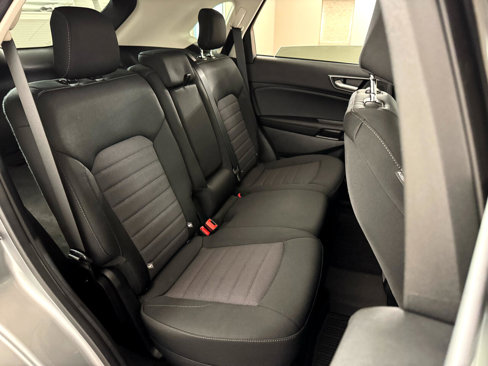 Used 2022 Ford Edge SE image 31