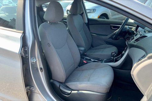Used 2014 Hyundai Elantra SE image 8