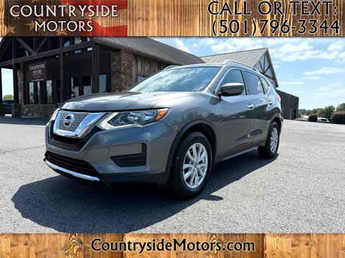 Used 2017 Nissan Rogue SV image 1