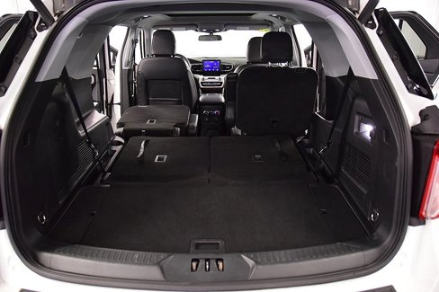 Used 2022 Ford Explorer XLT w/ Equipment Group 202A image 36