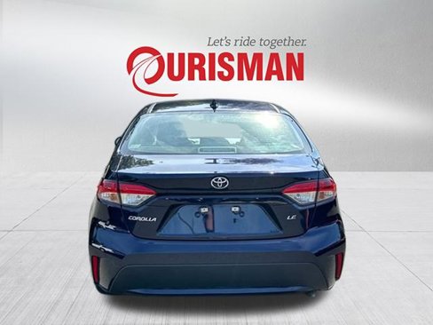 Used 2022 Toyota Corolla LE image 3