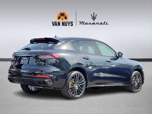 New 2023 Maserati Levante Trofeo image 2