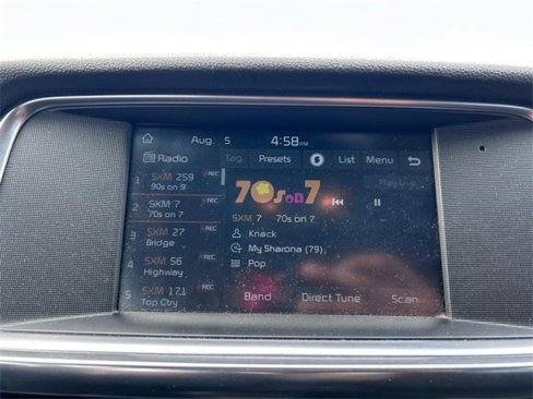 Used 2017 Kia Optima Premium image 12