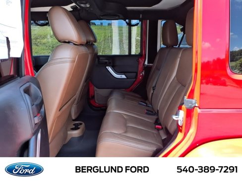 Used 2014 Jeep Wrangler Unlimited Sahara image 14