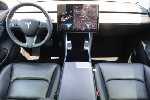 Used 2019 Tesla Model 3 Standard Range Plus image 3