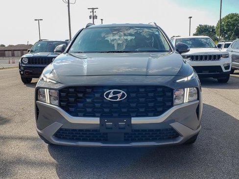 Used 2023 Hyundai Santa Fe SEL image 2